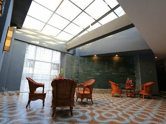 Lijing Business Hotel Kunming - Photo3