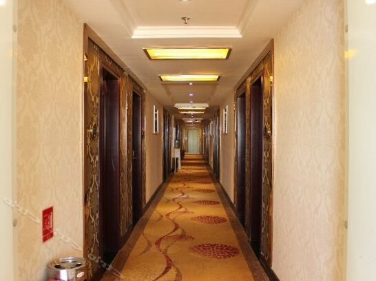 Mingchun Chain Hotel Kunming Caiyun - Photo2