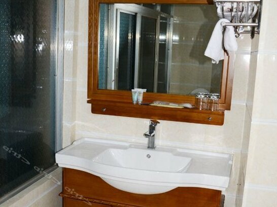 Shuntai Hot Spring Hotel - Photo5