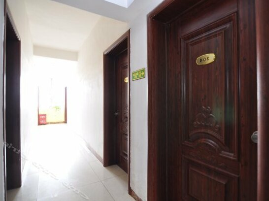 YinHe Hotel Kunming - Photo4