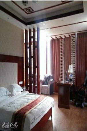 Jinxiu Xiangcao Lake Holiday Hotel - Photo5