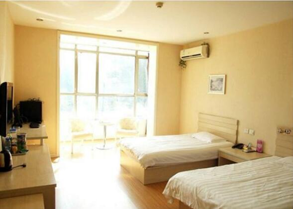 Daily Holiday Business Inn - Photo2