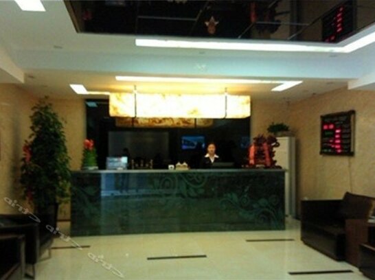 Rose Art Theme Hotel - Photo2
