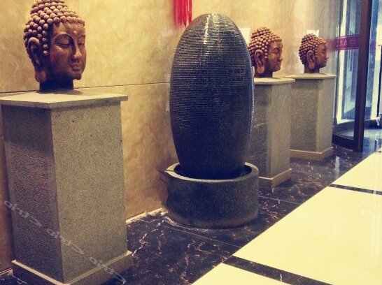 Rose Art Theme Hotel - Photo5