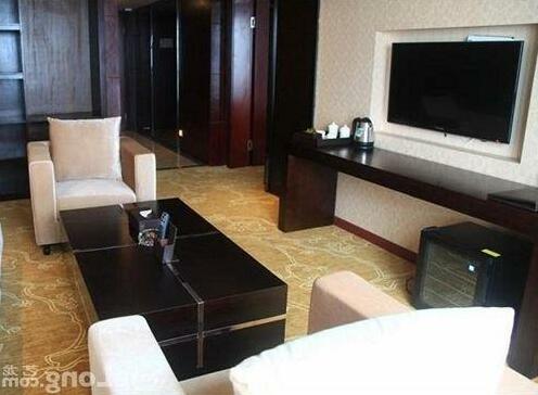 Baihai Holiday Inn - Photo2