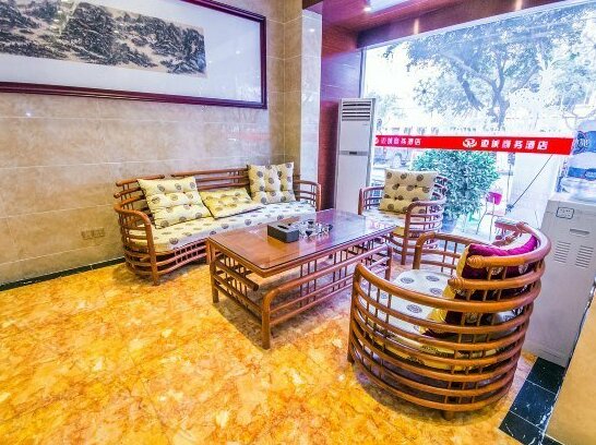 Biancheng Business Hotel Leshan - Photo4