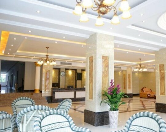 Emeishan Donghui Grand Hotel - Photo2