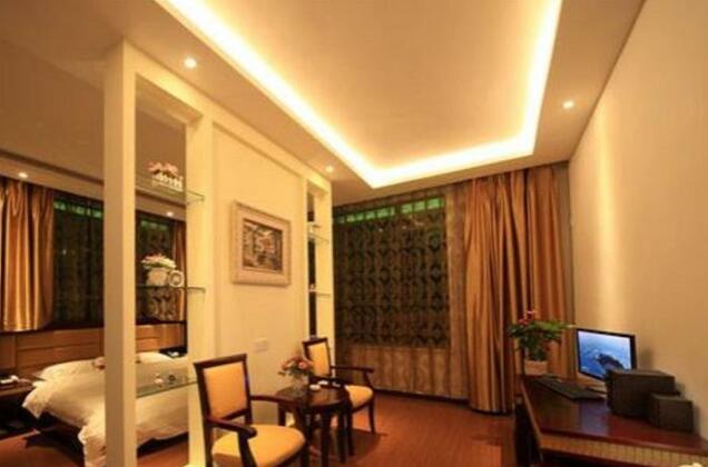 Emeishan F Hotel Zhenpin Store - Photo2