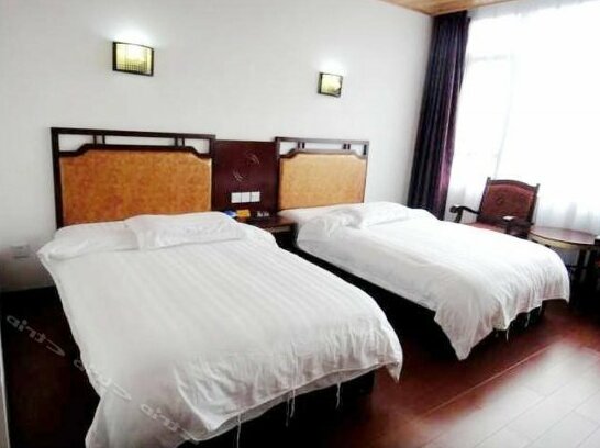 Yue to Brigade Hotel - Photo4