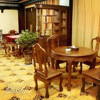 Gakyiling Hotel - Photo2