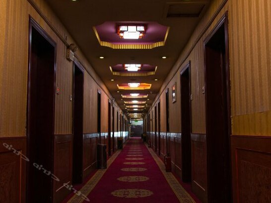 Huanghe Holiday Hotel - Photo2