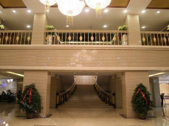 Lanze Holiday Hotel - Photo2