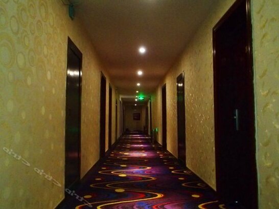 Lhasa Qianhe Hotel - Photo3