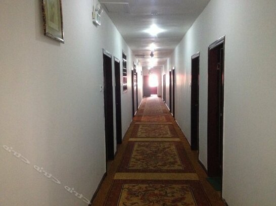 Mingjia Hotel Chengguan - Photo4