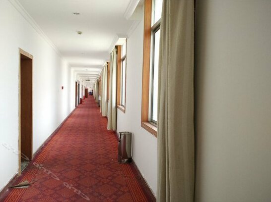 Miramar Business Hotel - Photo3
