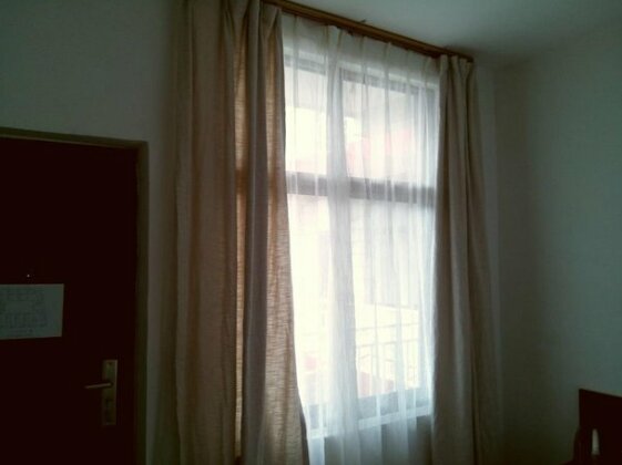 Peaceful Hotel - Photo4