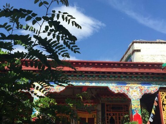Snow White Elephant Hotel - Photo4