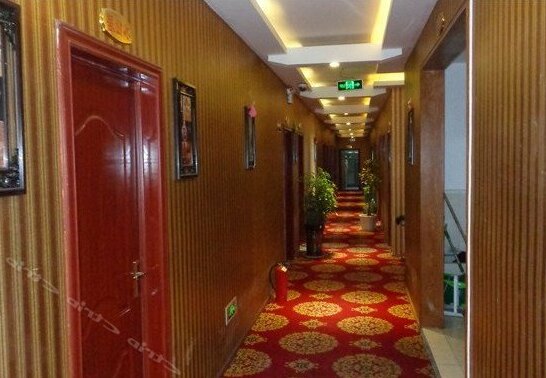Xiongying Hotel - Photo2