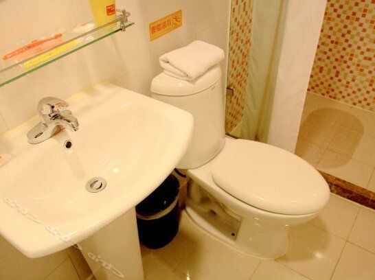 Home Inn Lianyungang Railway Station - Photo3