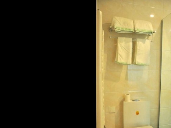 GreenTree Inn Liaocheng DongE County Culture Street Express Hotel - Photo4