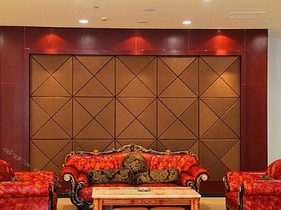Huagang Holiday Hotel - Photo3
