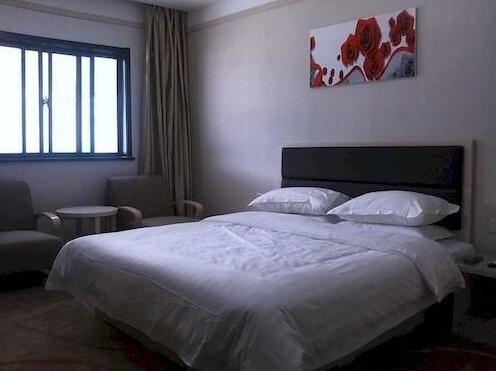 Sports Park Business Hotel Liaocheng - Photo2