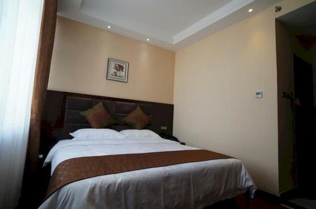 Sunshine Holiday Hotel Guan - Photo4