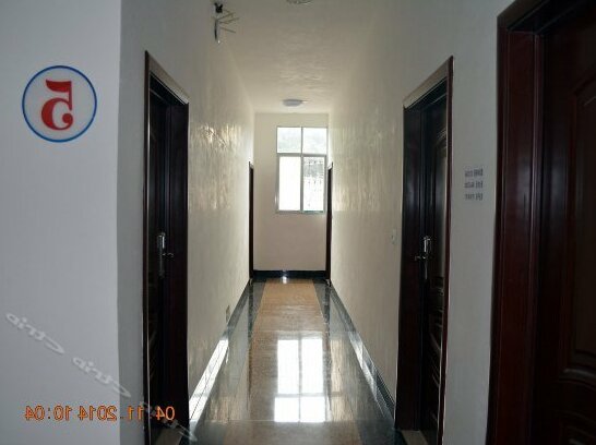 Xiaoqikong Xiangcaoyuan Hotel - Photo3