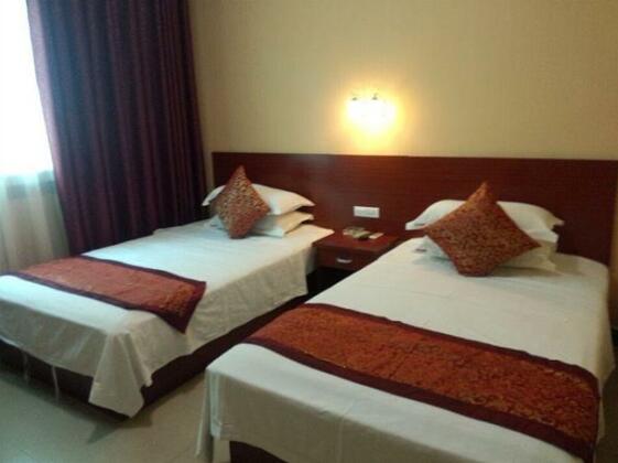 Yuping Hongrui Inn - Photo4