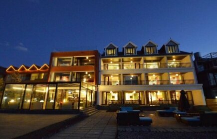 Date One Resort Hotel - Lugu Lake