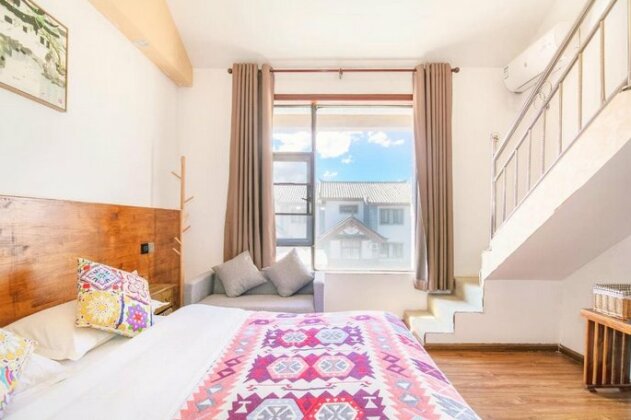 Lijiang Family Holiday Villa Hotel - Photo5