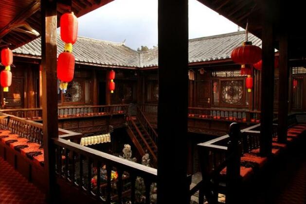 Lijiang He Mu Ju Family Inn - Photo2