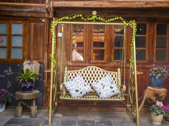Lijiang JingXiangYuan Inn - Photo2