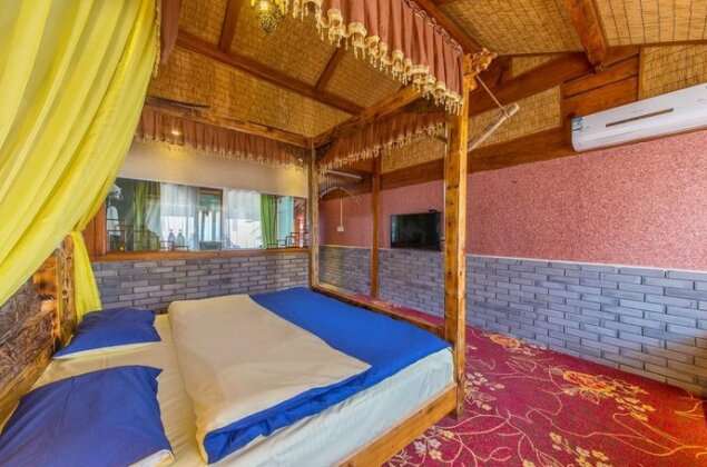 Lijiang Laia Zhuangse Inn - Photo2