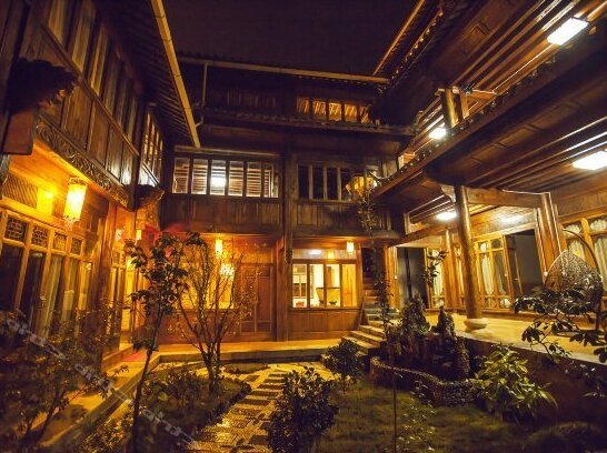 Lijiang Shuhe Snail Inn