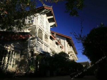 Lijiang Xinyibao Music Hotel