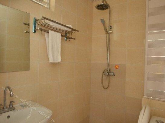 Linglin Hotel - Photo4