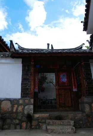 Lunhui Lianhua Hostel