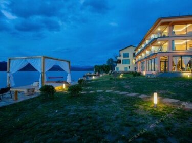 Miwo Sea-view Holiday Hotel