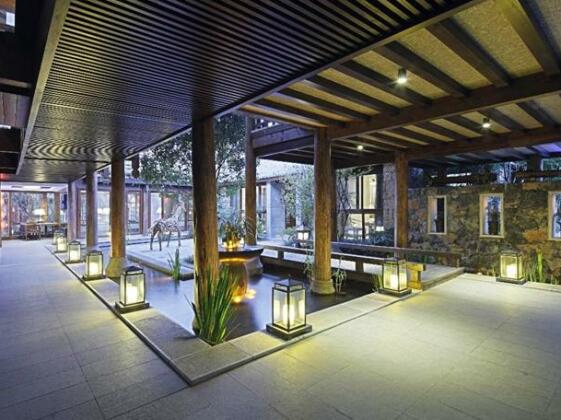 Reign Vacation Inn - Photo2