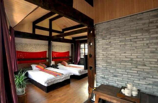 Seven Trees Inn - Photo3