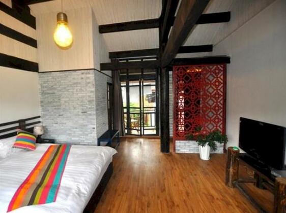 Seven Trees Inn - Photo4