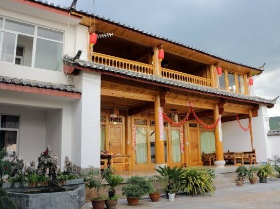Shuhe Memory Ancient Inn Lijiang