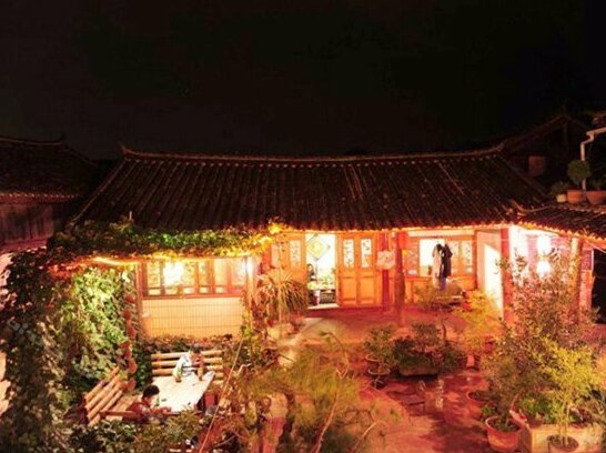 Simple Small Yard Inn Lijiang - Photo3