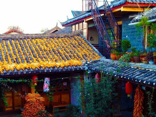 Simple Small Yard Inn Lijiang - Photo4