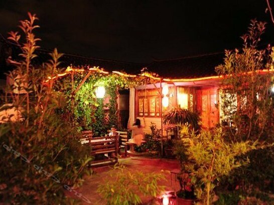 Simple Small Yard Inn Lijiang - Photo5