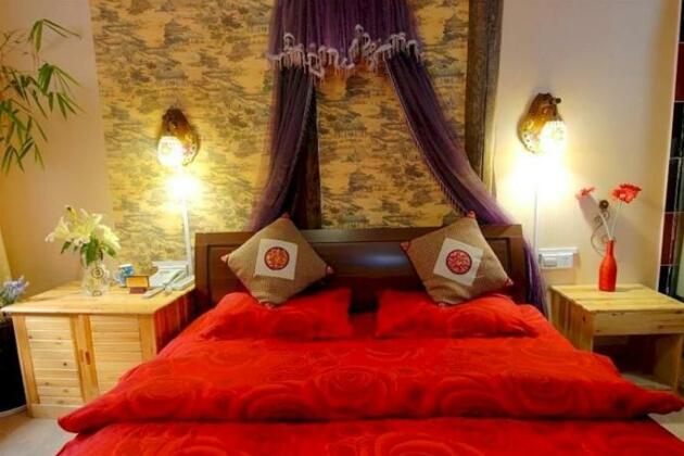 Sing inn Lijiang Flowers Butterflies - Photo2