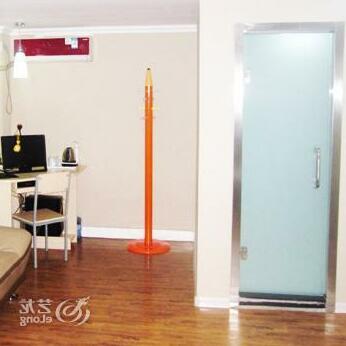 V8 Business Inn - Photo2
