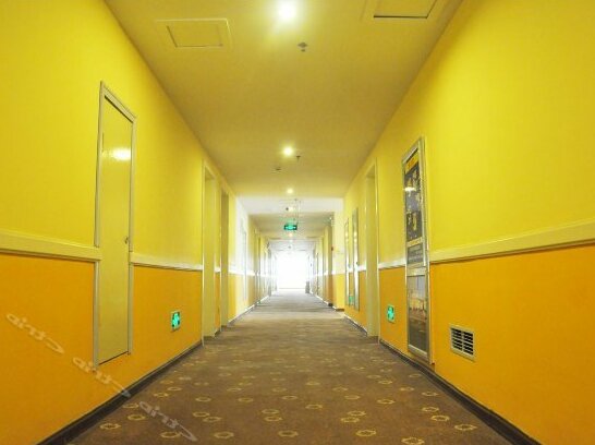 Home Inn Linyi Railway Station Branch - Photo4