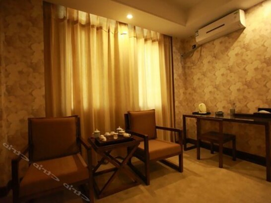 Pineapple Hotel Linyi - Photo5